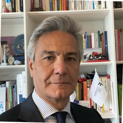 Ritratto di Roberto Mollica